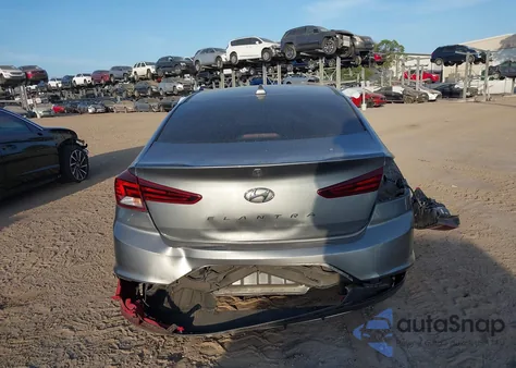 2019 Hyundai Elantra Sel z USA, uszkodzony, nr VIN KMHD84LF7KU743151